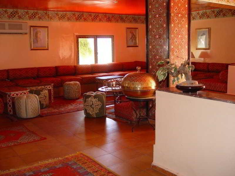 Hotel Kerdous Тафраут Екстериор снимка